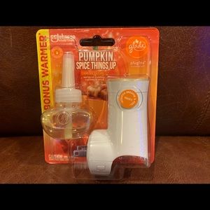 New Glade Warmer & Refill Pumpkin Spice
